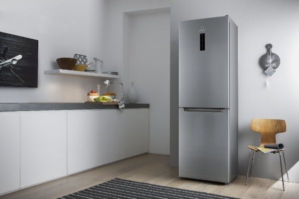  Indesit refrigerator