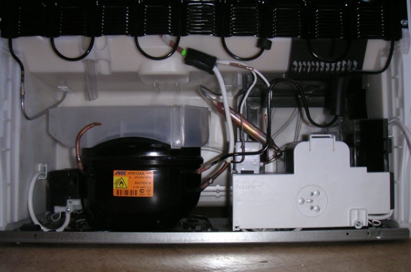  Compressor in Liebher fridge