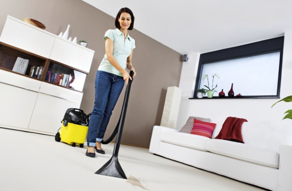  Vacuum cleaning