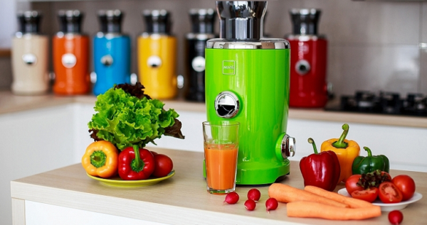  Vertical Juicer