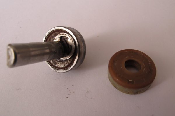  Removing the fixation from the bearing