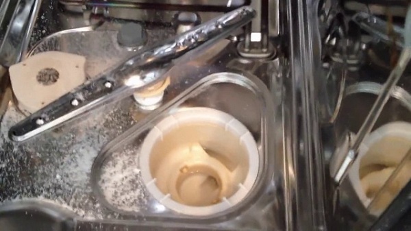  Water in the dishwasher