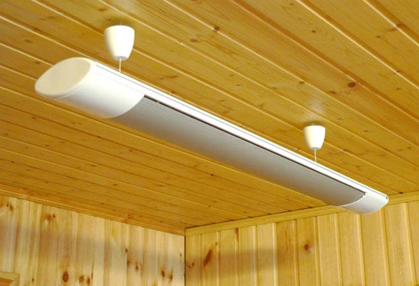  Ceiling IR heater