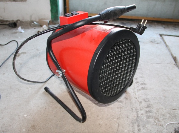  Electric fan heater