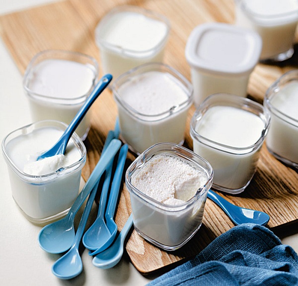  Yogurt in jars