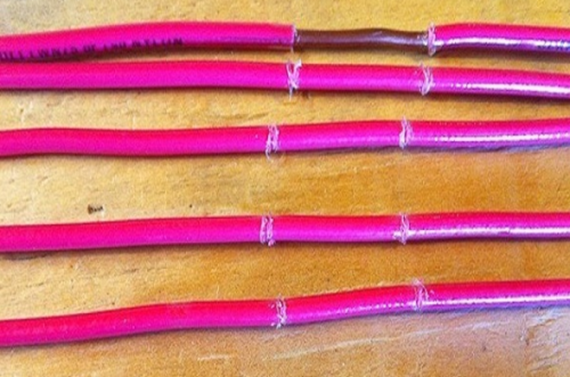  Pink wires