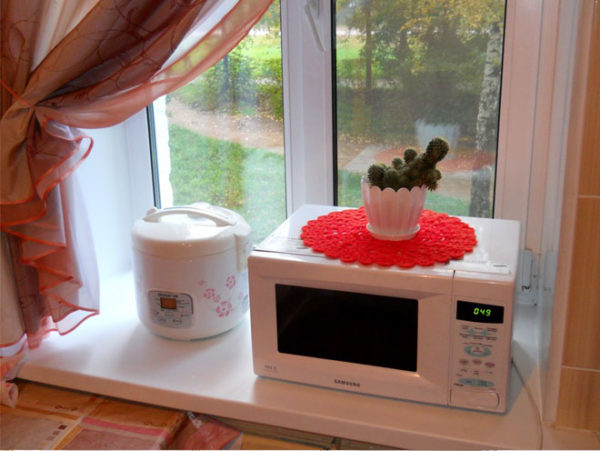  Microwave on the windowsill