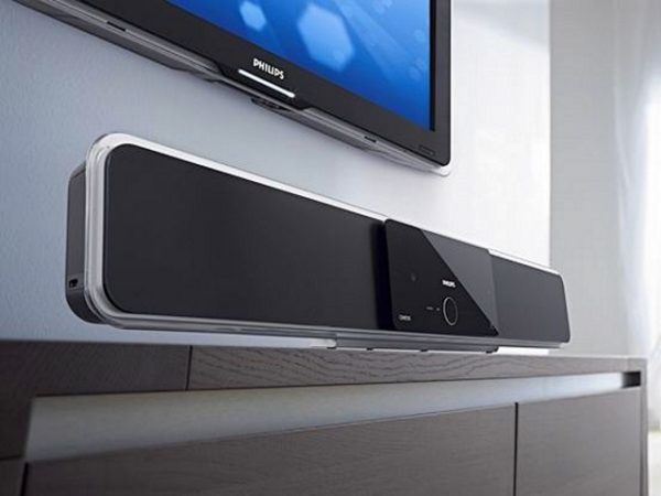  Soundbar under the TV