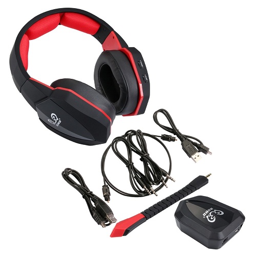  Headphones with removable microphone