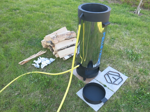  Wood fluid heater in the pool