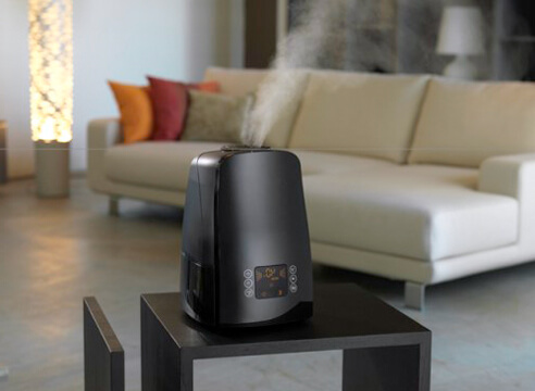  Ultrasonic humidifier in the house