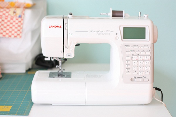  Janome Memory Craft 5200