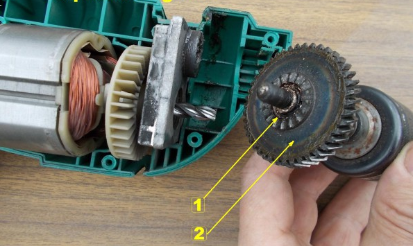  Impact drill mechanism