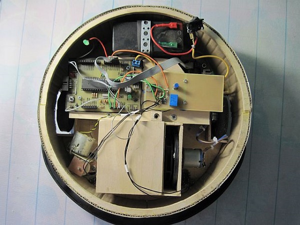  Assembled vacuum cleaner inside