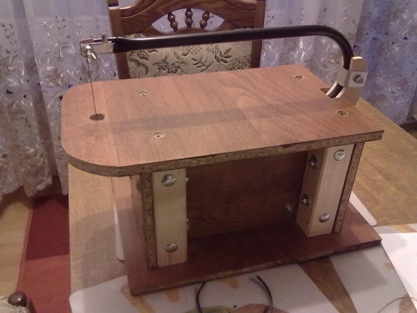  Table with clamp