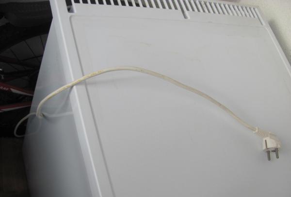  Freezer cord and plug