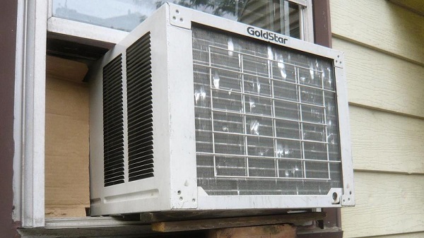  Window air conditioner