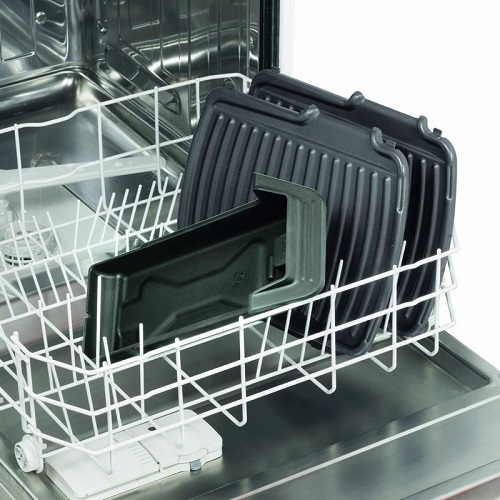  Removable panels in the dishwasher