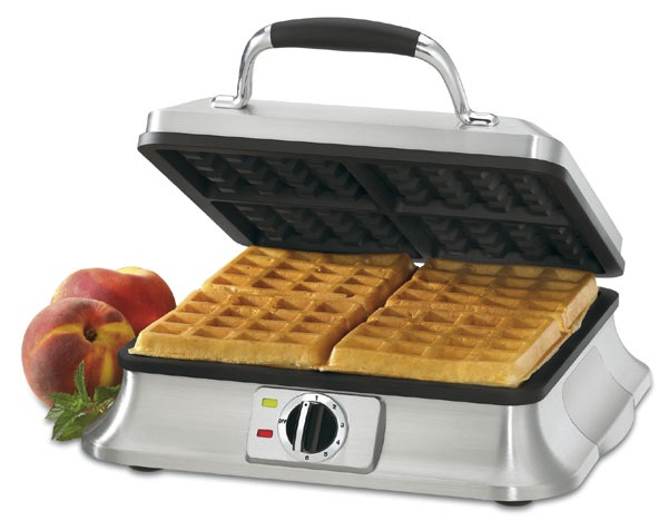  Waffle iron in the metal case