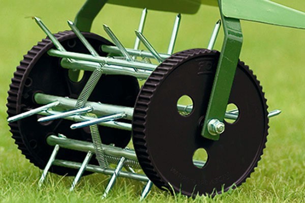  Lawn Aerator