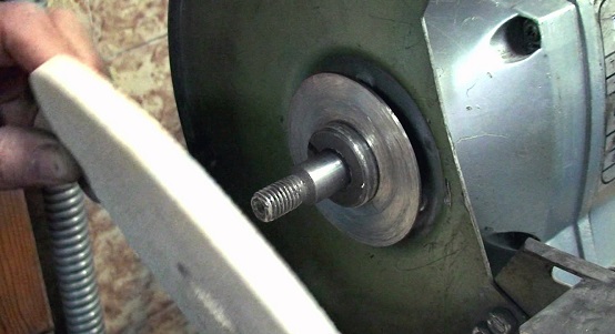  Mount grinding disk