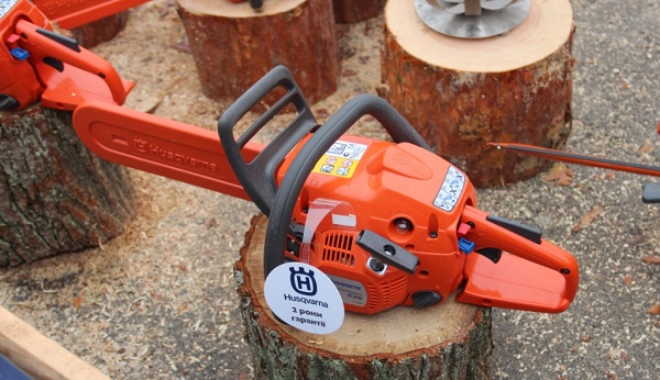  Chainsaw Husqvarna