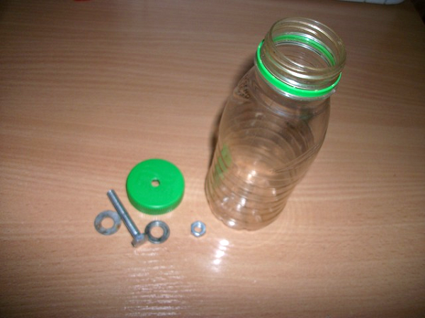  Plastic bottle