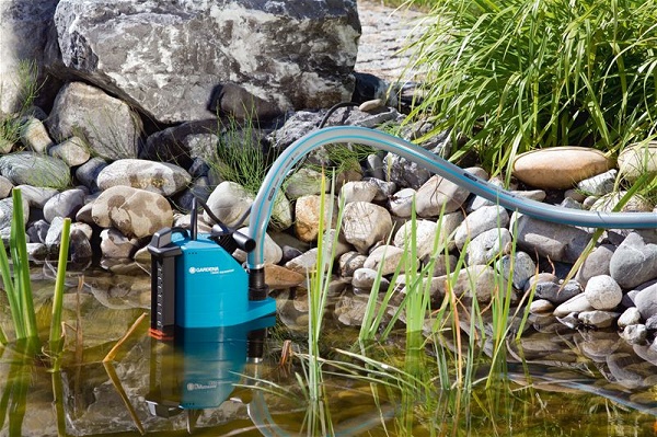  Drainage pump