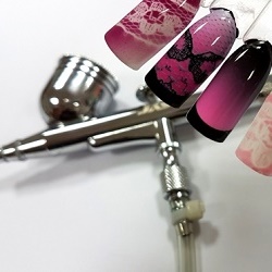  Airbrush - un outil virtuose pour la conception des ongles