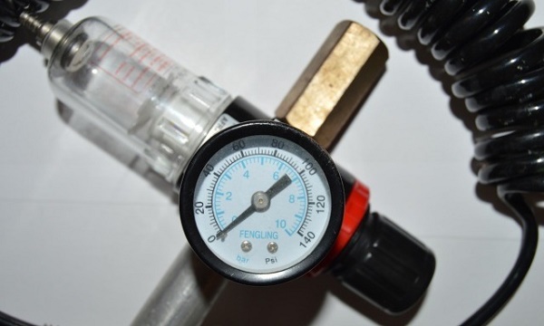  Pressure regulator