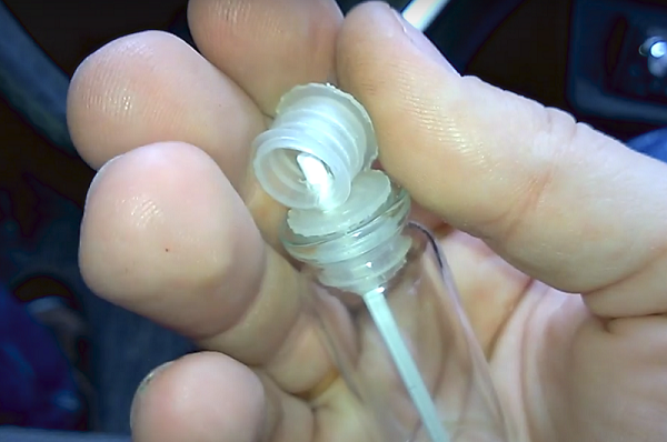  Mini spray gun from the bottle