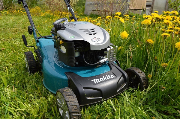  Gasoline mower