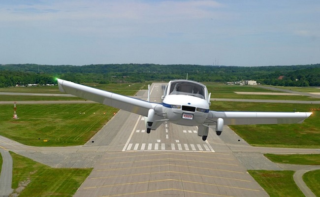  Terrafugia Transition in flight