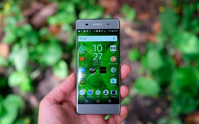  Sony Xperia XA